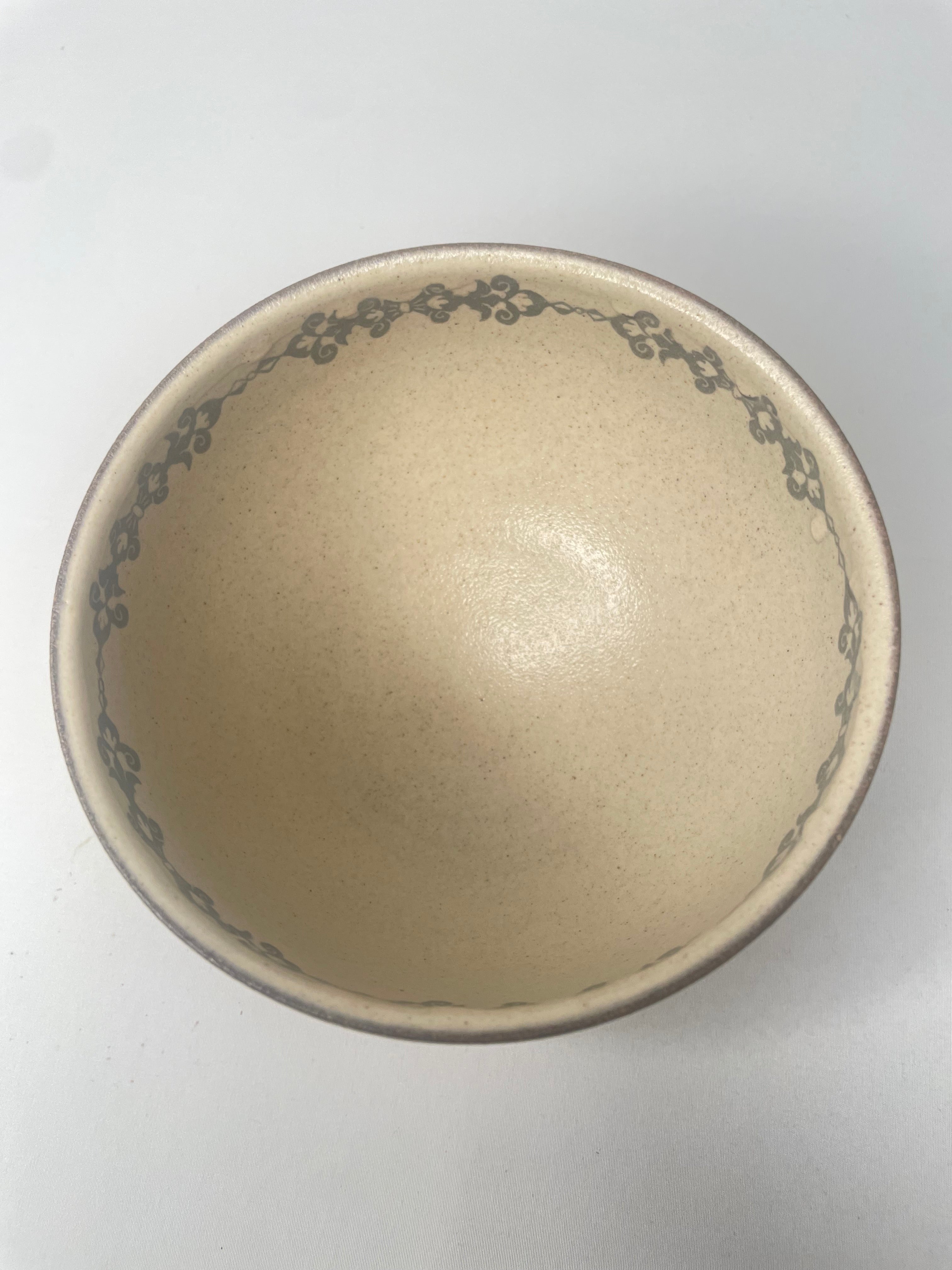 【希少】CHIHARU WAKABAYASHI アラベスク紋様 鉄絵 碗 アラベスク紋様 鉄絵 碗 #1 – 佐渡島 馬川亭 公式サイト